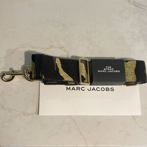 THE MARC JACOBS STRAP in camo